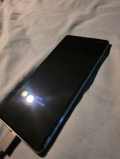 Samsung S10+ 128gb, View more