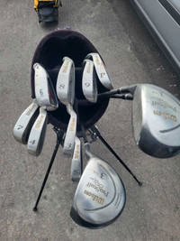 SOLD Golf clubs