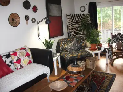Furnished room in 3 bedroom , 2 bathroom townhouse 2 km from Algonquin College. Nov 1st or Dec 1st....