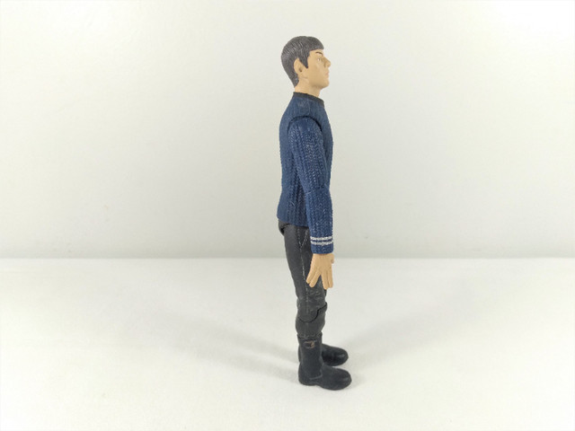 Playmates Toys Star Trek WARP Collection 6" Spock Action Figure in Arts & Collectibles in Moncton - Image 2