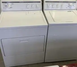 Laveuse sécheuse fonctionne 295$ possibilité de livraison , View more