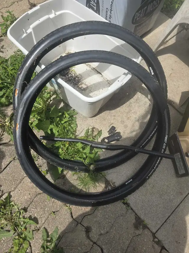 Bycicle trailer and parts in eBike in Oakville / Halton Region - Image 2