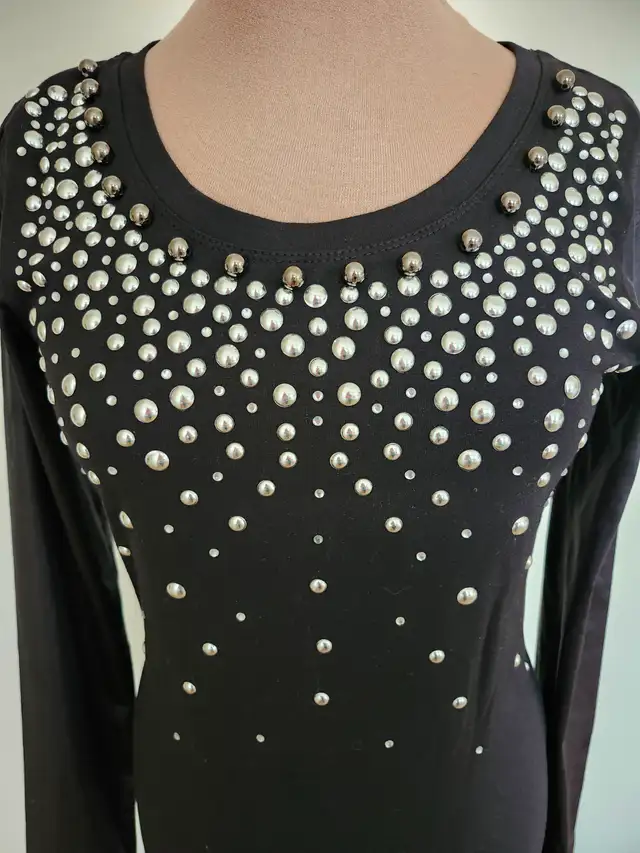 Black, metallic beaded mini dress in Women's - Dresses & Skirts in Kitchener / Waterloo - Image 5