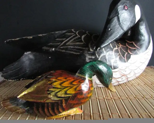 bernache canard bois in Home Décor & Accents in Lévis - Image 3