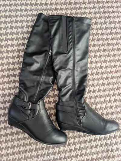Boots - black, size 10 women's, View more
