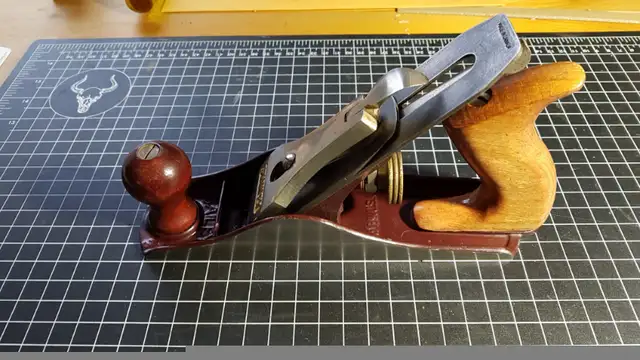 Excellent Condition Bailey No 3 Plane For Sale in Hand Tools in Delta/Surrey/Langley - Image 8