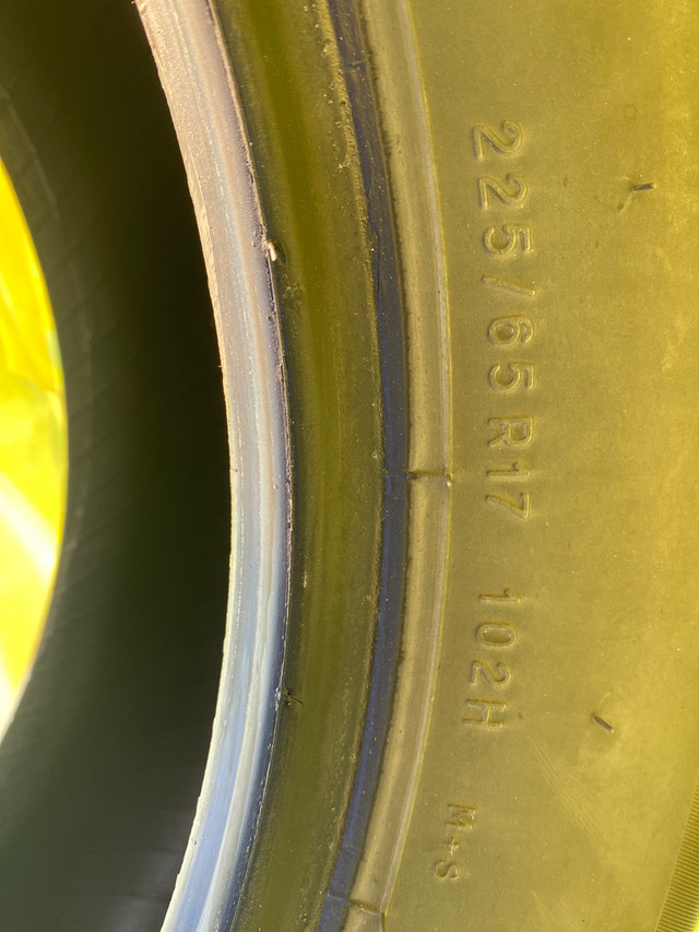 Quatre pneus d’été 225/65/R17 dans Pneus et jantes  à Thetford Mines - Image 4