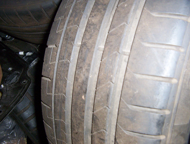 2 tires Pirelli P-Zero 245/35 ZR 20 great used. dans Pneus et jantes  à Ouest de l’Île