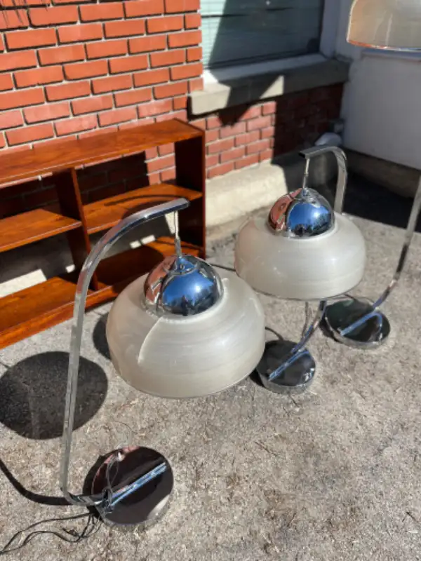 Pair of space age Lamps MCM Lampes Mid Century Modernes in Indoor Lighting & Fans in City of Montréal - Image 5