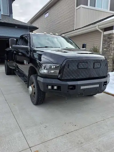 IMMACULATE CONDITION!!!! MUST SEE!!! 6.7L CUMMINS TURBO DIESEL 68RFE AUTO TRANSMISSION UCONNECT BLUE...