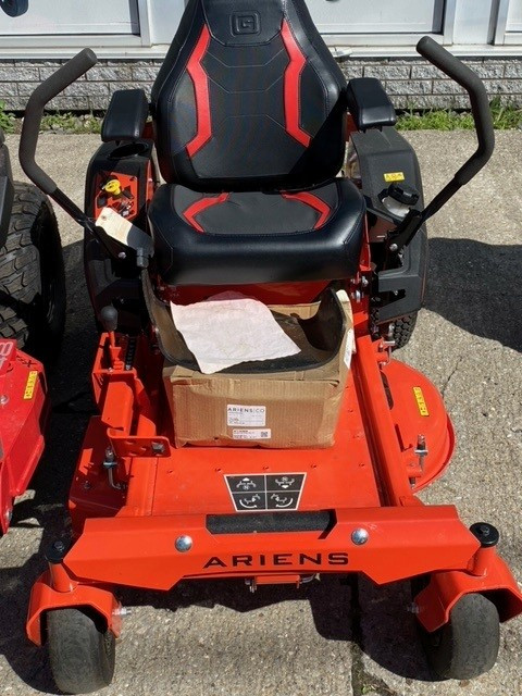 Tracteur Zero-Turn Ariens Edge 34 pouces DÉMO dans Tondeuses et souffleuses  à Lévis