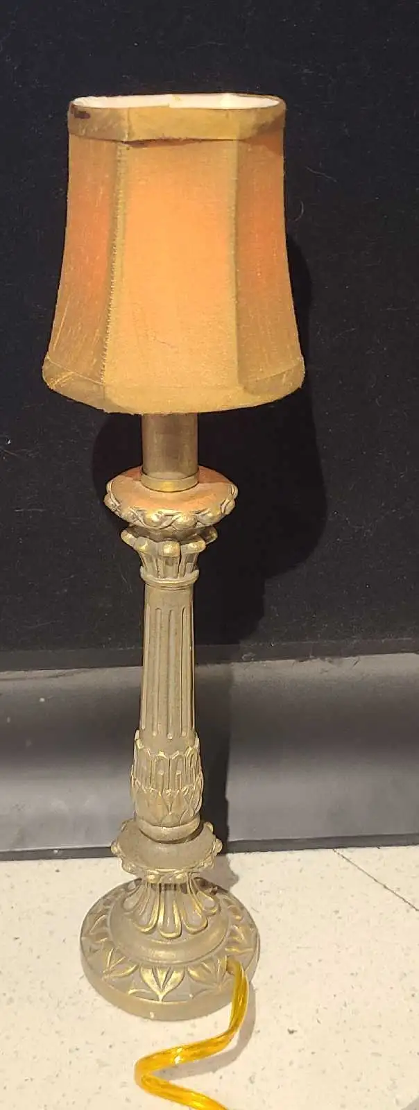 Vintage Brass table lamp in Indoor Lighting & Fans in Mississauga / Peel Region - Image 2