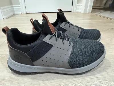 Men’s Sketchers Shoes Size 10.5 Like New Mavis Rd and 401, View more