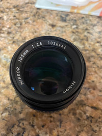 Nikkor 105mm f2.5 AI-S lens