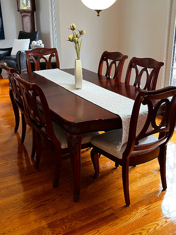 11 piece cherry dining room set in Dining Tables & Sets in Mississauga / Peel Region