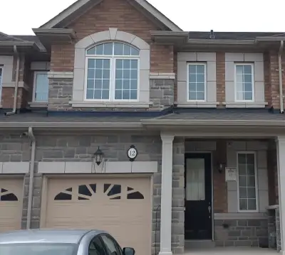 Address: 12 Pearman Crescent, Brampton ON Note for appointment to view property, leave your phone nu...