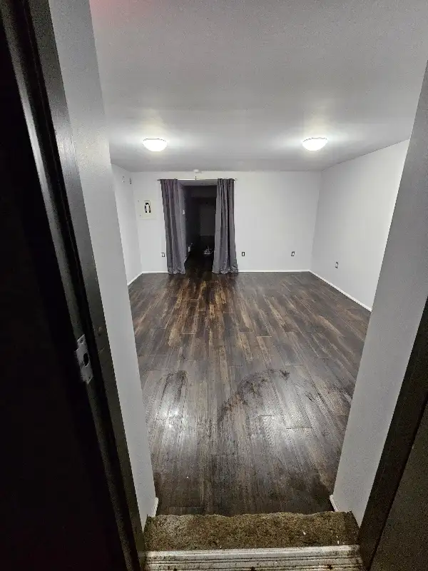 Commercial Retail Warehouse Studio Professional office in Commercial & Office Space for Rent in Kitchener / Waterloo - Image 5