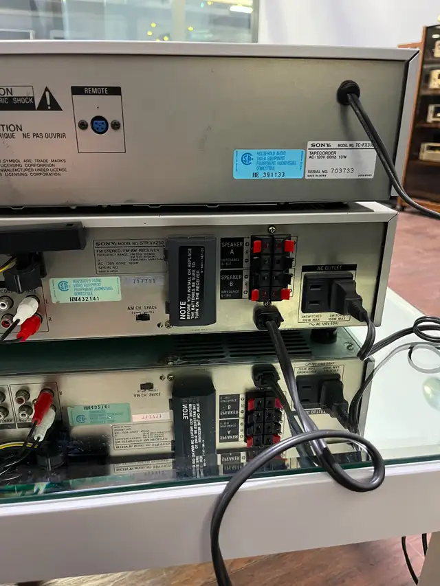 Vintage Sony Receiver/ Cassette Deck in Stereo Systems & Home Theatre in City of Toronto - Image 6