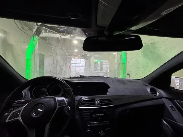 Mercedes Benz C Class V6, 3.5L, 2013 C300 in Cars & Trucks in City of Toronto - Image 7