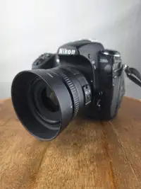 Nikon D300s w. 35mm f/1.8G Camera/Lens Setup (DSLR, Dx, F Mount)