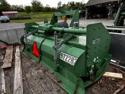 Excellent condition very heavy duty Frontier rotor tiller. I bought it from John Deere. 83 inch wide...