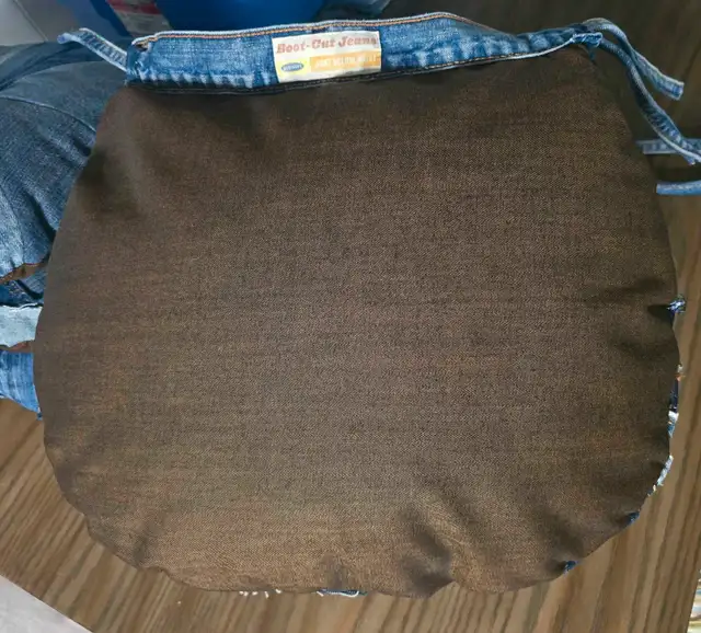 Custom Denim Chair Cushions in Dining Tables & Sets in Kingston - Image 9