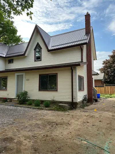 2 bedroom unit for rent