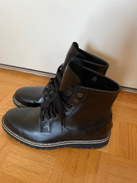 Brand new - Timberland Leather Boots
