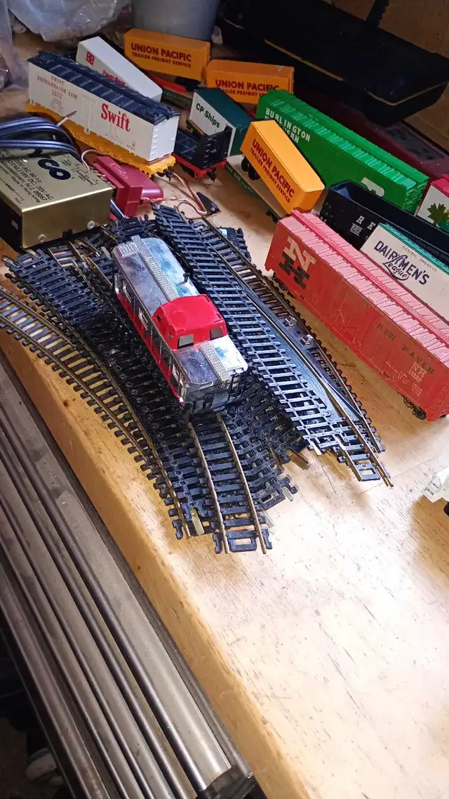 Bachmann Walthers HO Tyco model train set engine track vintage in Hobbies & Crafts in Strathcona County - Image 5