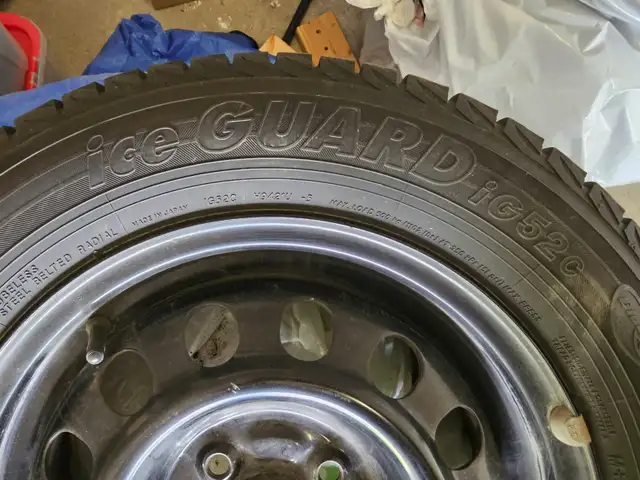 Yokohama Winter tires on steel rims 175/70R14 in Tires & Rims in Markham / York Region - Image 3