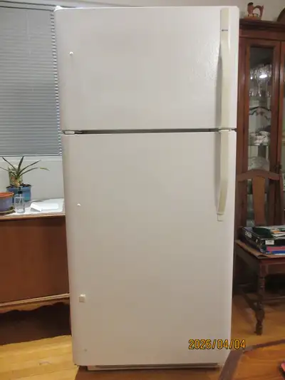 Very clean Kenmore White Fridge, View more