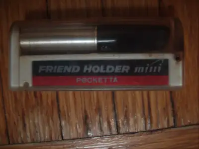 NEW pack of disposable holders +more selling.   b2891, View more