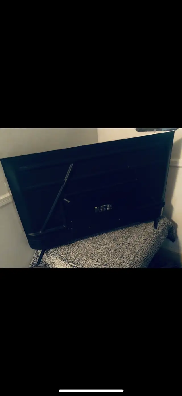 43” smart tcl tv with google brand new in TVs in Delta/Surrey/Langley - Image 4