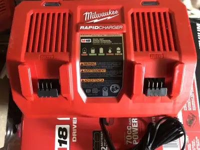 Milwaukee M18Dual rapid charger⛑️⛑️, View more