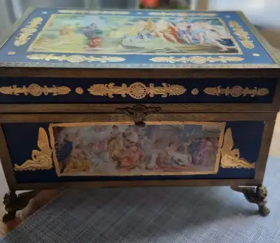 ZPM Poland Porcelain Trinket Box, View more