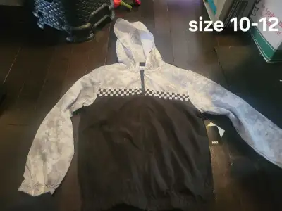 Boys size 10-12 light coat (new with tag), View more