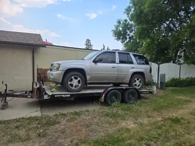 *MECHANIC SPECIAL* NEEDS NEW ENGINE 281,000km roughly on blown engine. -DVD players in the headrests...