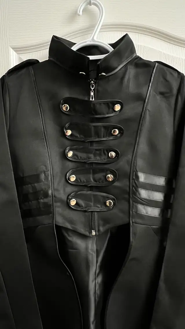 Cosplay - Steampunk in Costumes in Oshawa / Durham Region - Image 3