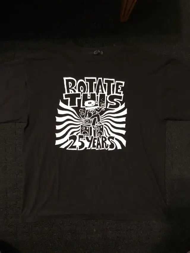 ROTATE THIS T SHIRT in Men's in City of Toronto - Image 2