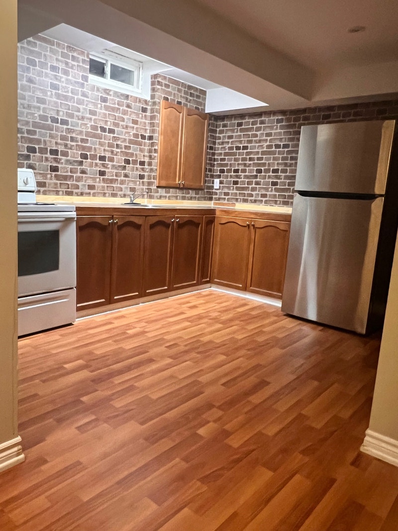 1 Bedroom basement in Brampton Long Term Rentals Mississauga / Peel