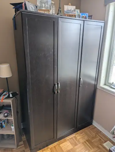 Armoire 3 portes / 3-Door Wardrobe – Brun Noir / Black Brown, View more