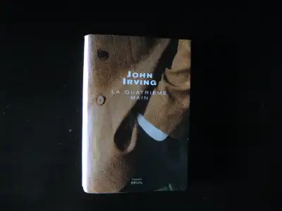 John Irving, la quatrième main roman ,exc.état pour $5, ou échange .pas de livraison.