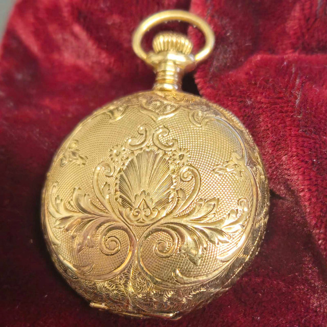 Waltham solid gold pocket watch dans Bijoux et montres  à Saint-Hyacinthe - Image 2