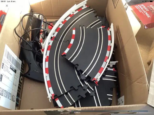 Piste de course Flash Mc Qneen  160$ in Toys & Games in Trois-Rivières - Image 3