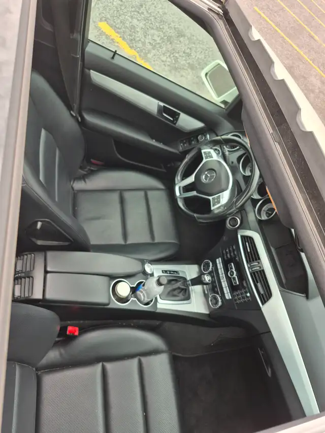 Mercedes C Class 2012592355104969216006