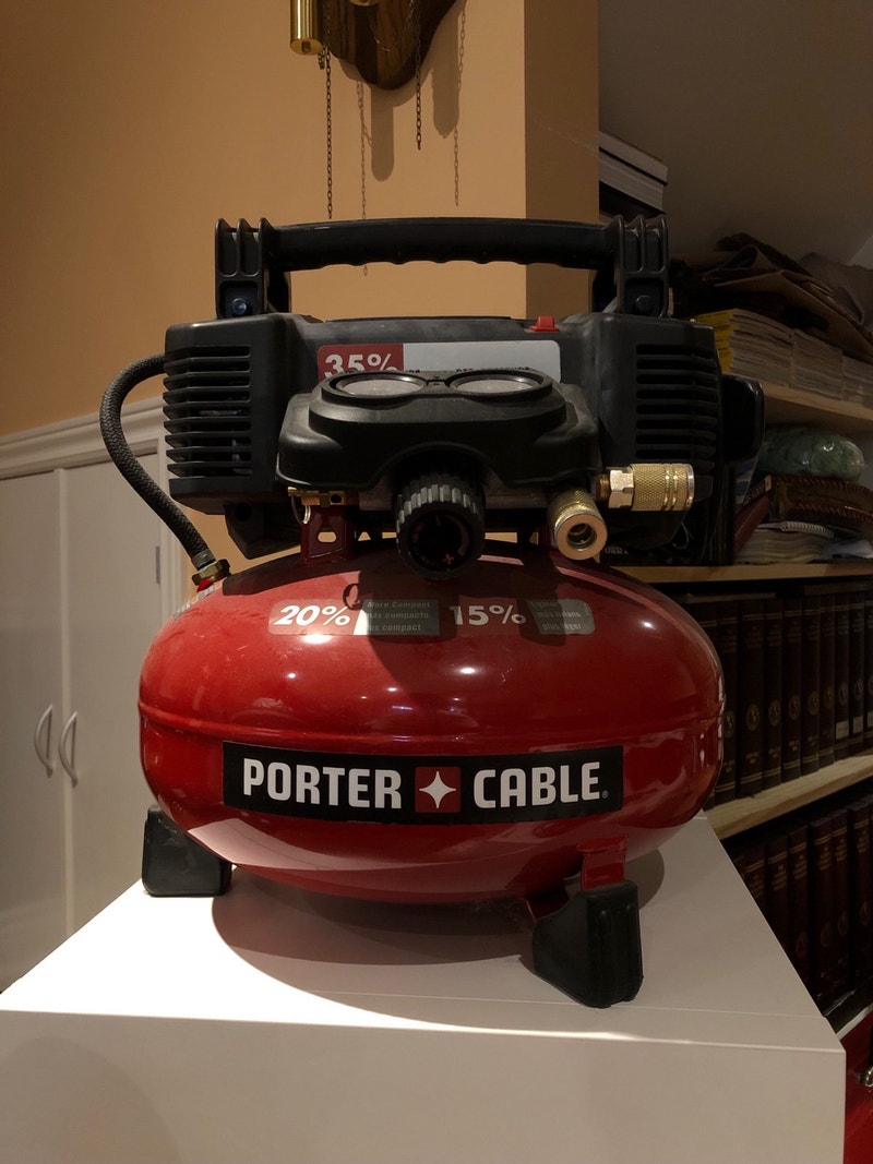 AIR COMPRESSOR Porter Cable 165PSI 4GAL(15.5L) 2.6SCFM at 90PSI Power Tools Oakville