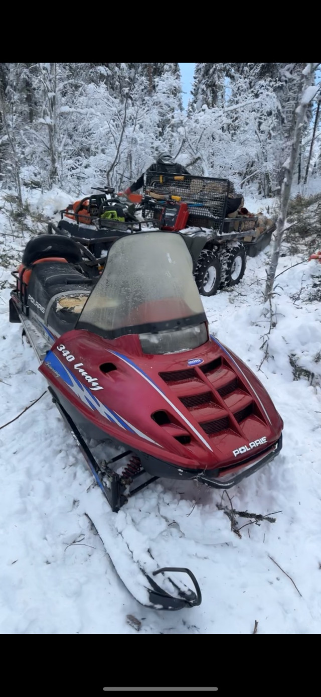 Indy lite 340  in Snowmobiles in Whitehorse