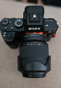 Sony Mirrorless A7ii with Sony 28-70mm Lens