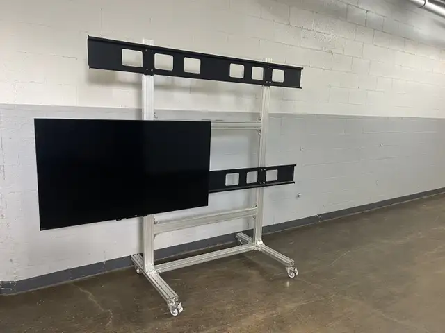 Monoprice Commercial Series 2x2 Video TV Wall System Bracket in TVs in City of Montréal - Image 8