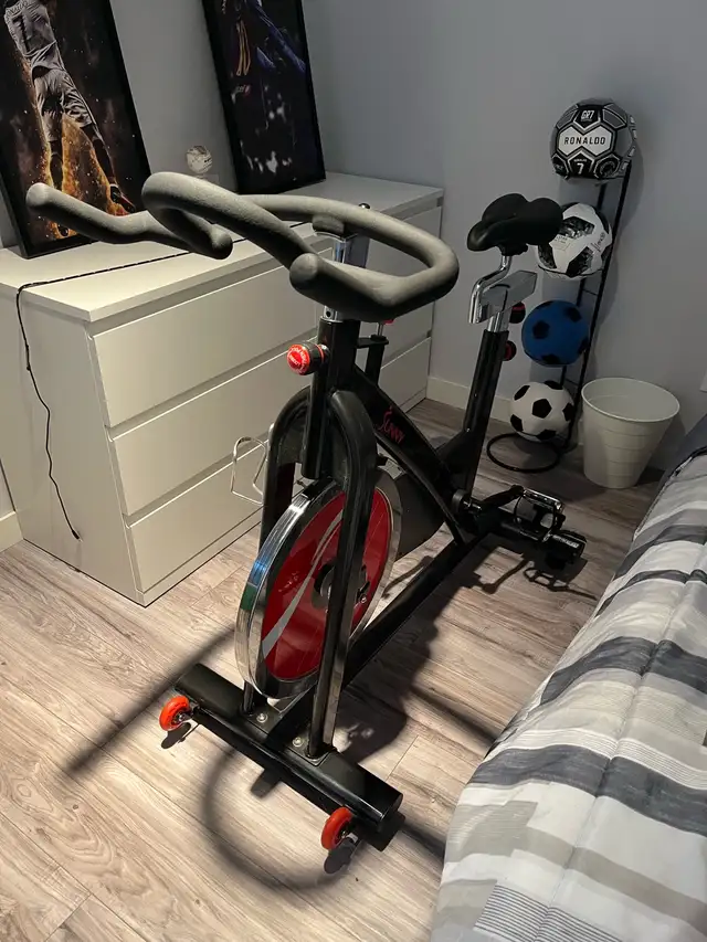 Sunny Spin Bike in Exercise Equipment in Gatineau - Image 9